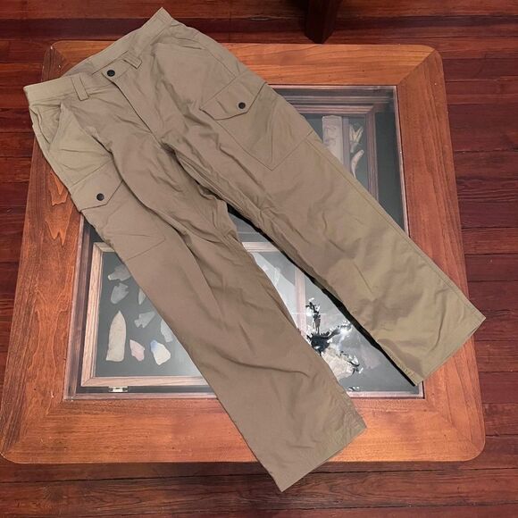 Duluth Trading Company Mens 32 X 30 Tan Cargo Pants